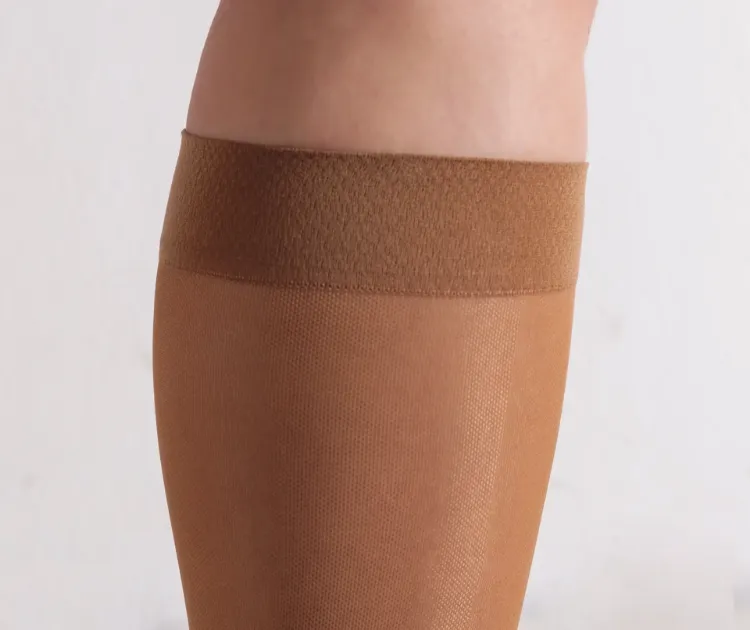 Women's Compression Knee Socks 15-20 mm Hg, Beige