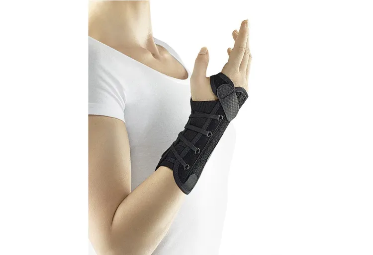 Dynamics Lace-up Wrist Brace without Thumb Piece